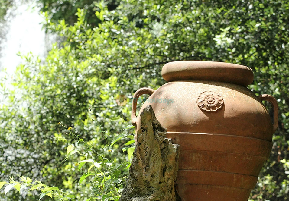 Entrada al Parque Villa Gregoriana en Roma - Image 6 of 8