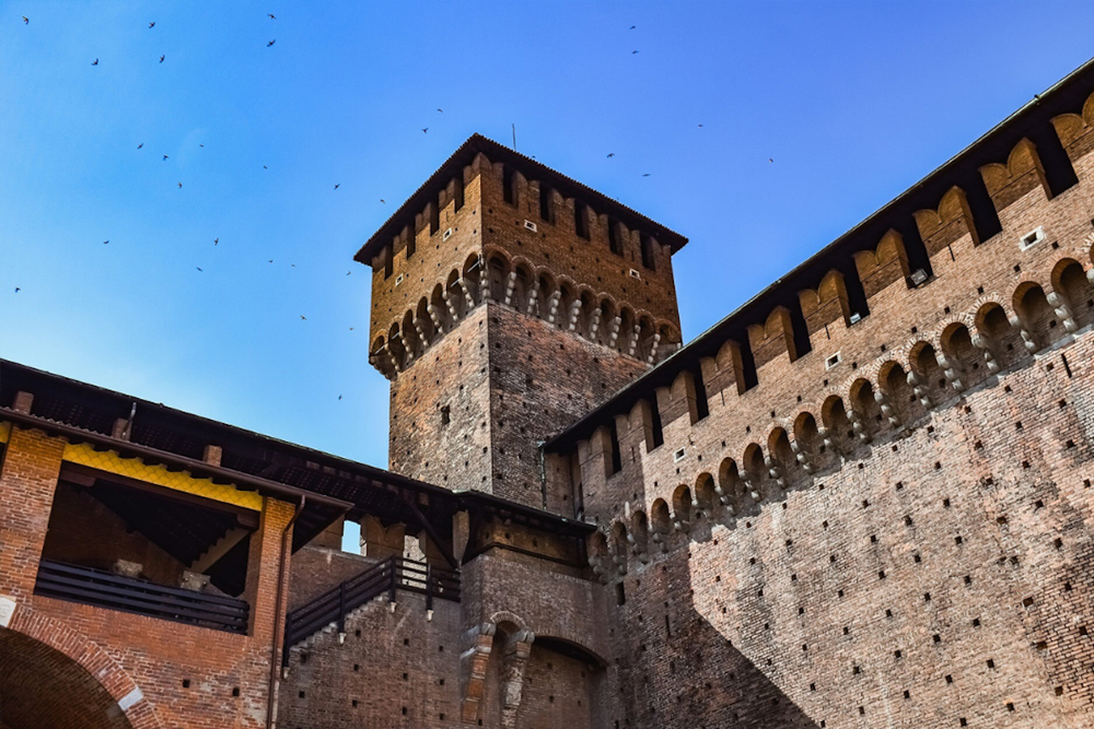 Entrada al Castillo Sforzesco Milán - Image 3 of 10