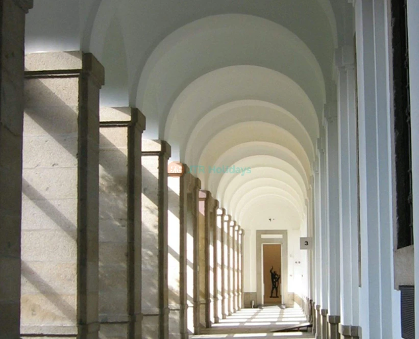 Museo Nacional Centro de Arte Reina Sofía | Modern Art Museum in Madrid - JTR Holidays - Image 2 of 5