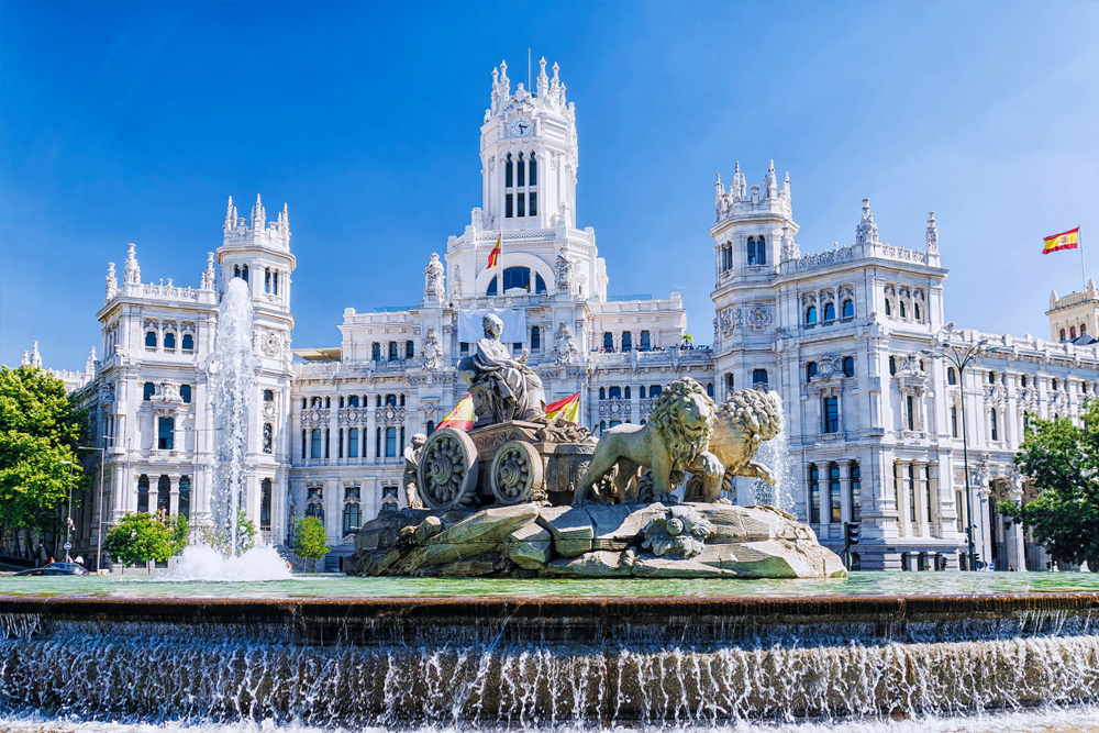 Big Bus Madrid Hop-on Hop-off Bus Tour - Explore Madrid with the Big Bus Hop-on Hop-off Tour. Enjoy unlimited rides on an open-top bus with stops at top attractions. Listen to live commentary and explore at your own pace. Choose a 24-hour or 48-hour pass for a flexible sightseeing experience. Big Bus Madrid Hop-on Hop-off Bus Tour - Image 2 of 5
