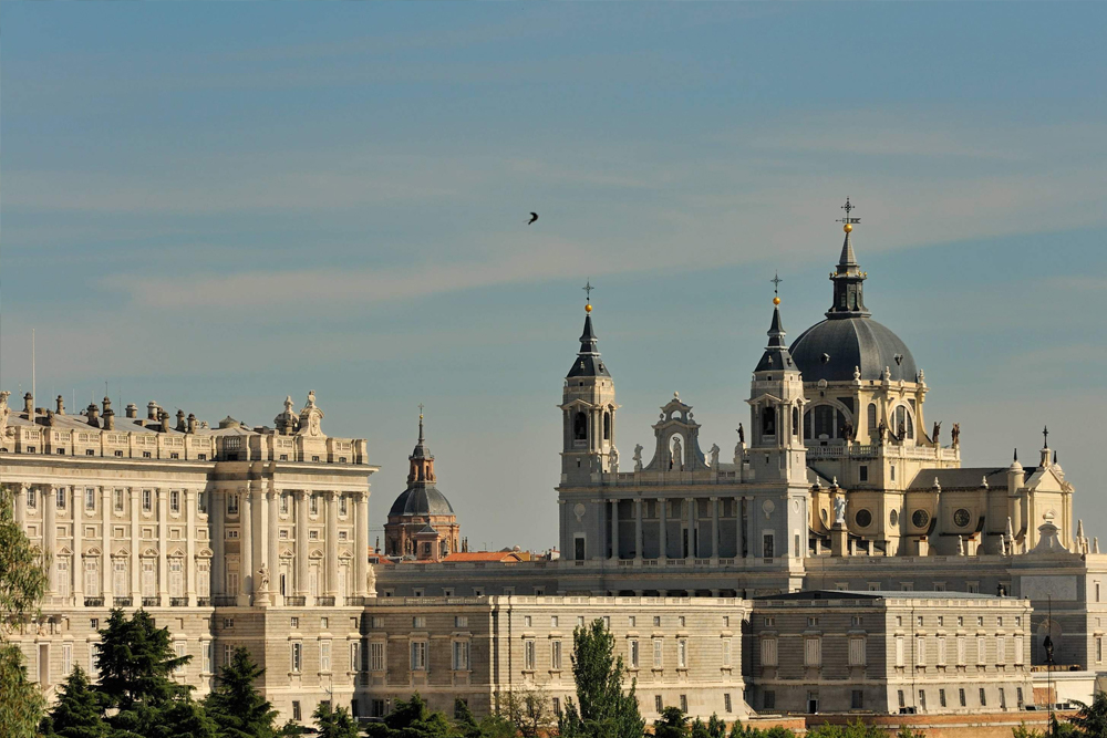 Big Bus Madrid Hop-on Hop-off Bus Tour - Image 7 of 8