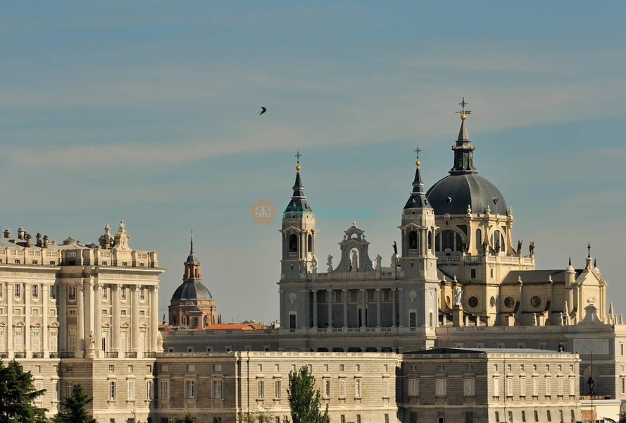 Tour en autobús Big Bus Madrid Hop-on Hop-off - Image 7 of 8