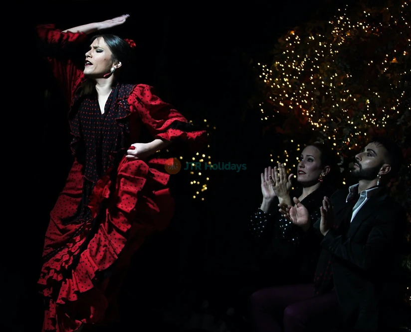 Tablao Flamenco Torres Bermejas Madrid | Authentic Flamenco Show - JTR Holidays - Image 2 of 5