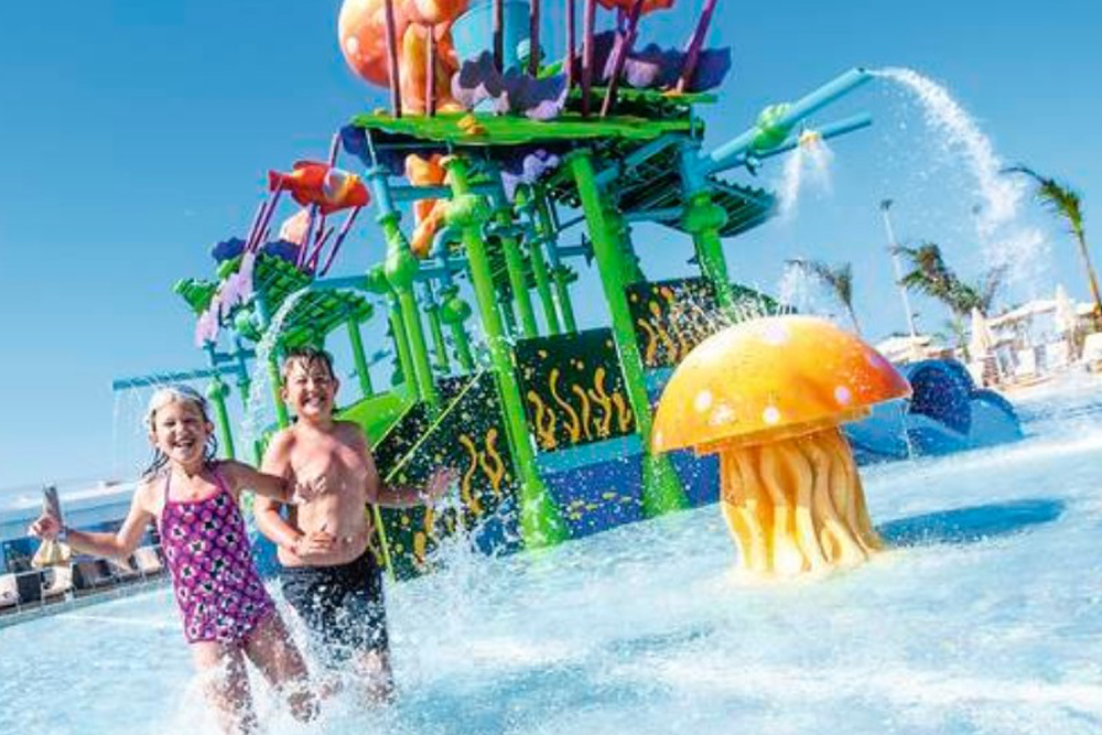 Aqualava Waterpark ticket in Lanzarote - Enjoy a thrilling day at Aqualava Waterpark in Lanzarote with exciting slides, a wave pool, and a lazy river. Relax in geothermal-heated pools and explore a fun-filled kids' area. Take in stunning volcanic views while enjoying top facilities. Book your Aqualava Waterpark ticket now for an unforgettable adventure. Aqualava Waterpark ticket in Lanzarote - Image 4 of 5