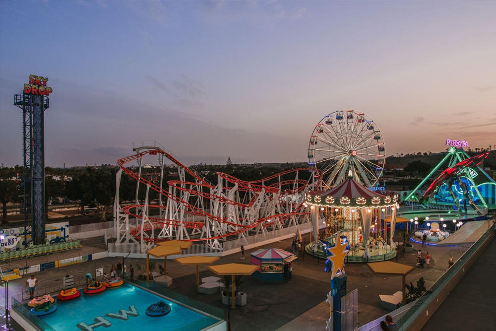 Wooland Fun Park Ticket - Genießen Sie ein Wooland Fun Park Ticket und erleben Sie einen Tag voller Spaß und Abenteuer. Entdecken Sie aufregende Fahrgeschäfte, spannende Attraktionen und Live-Unterhaltung für alle Altersgruppen. Ein Wooland Fun Park Ticket bietet Zugang zu Themenbereichen, Wasserfahrten und familienfreundlichen Aktivitäten. Verpassen Sie nicht die Spannung und unvergesslichen Momente im Wooland Fun Park. Wooland Fun Park Ticket - Bild 1 von 5