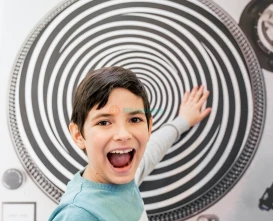Museum of Illusions Madrid | Interactive & Mind-Bending Experience - JTR Holidays