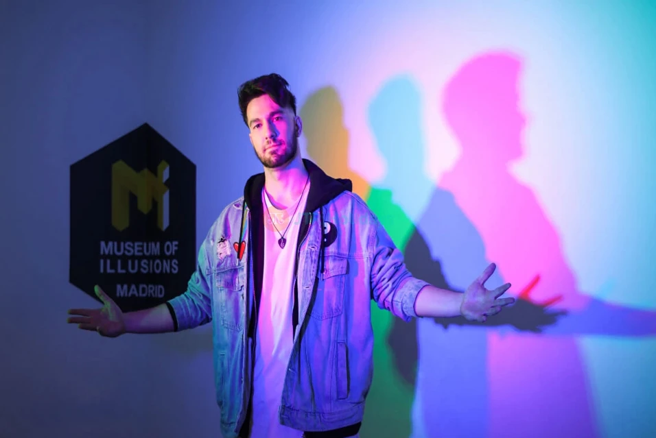 Museum of Illusions Madrid | Interactive & Mind-Bending Experience - JTR Holidays