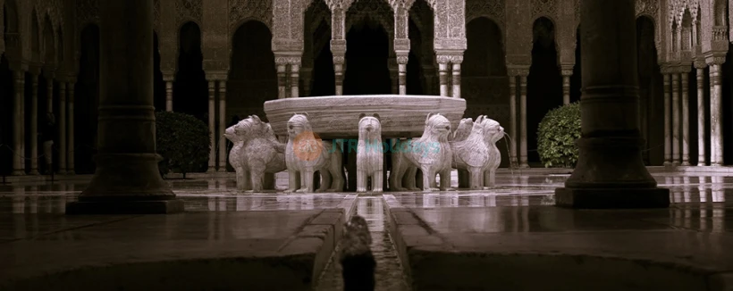 Entrada a la Alhambra en Granada - Reserva tu entrada a la Alhambra en Granada y descubre el impresionante palacio, los Palacios Nazaríes, los Jardines del Generalife y la Alcazaba. Evita las largas colas y disfruta de una visita sin complicaciones a este sitio Patrimonio de la Humanidad por la UNESCO, rico en historia y arquitectura impresionante. Entrada a la Alhambra en Granada - Imagen 4 de 5