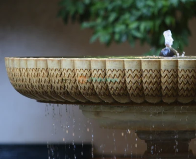Entrada a la Alhambra en Granada - Reserva tu entrada a la Alhambra en Granada y descubre el impresionante palacio, los Palacios Nazaríes, los Jardines del Generalife y la Alcazaba. Evita las largas colas y disfruta de una visita sin complicaciones a este sitio Patrimonio de la Humanidad por la UNESCO, rico en historia y arquitectura impresionante. Entrada a la Alhambra en Granada - Imagen 2 de 5