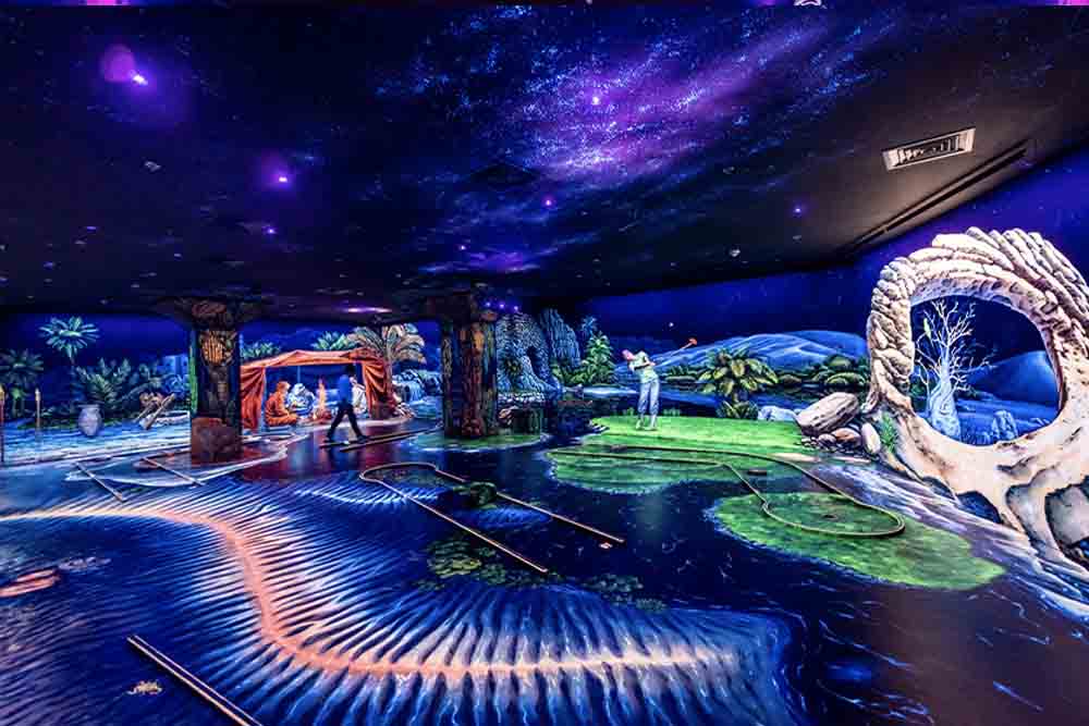 3D Blacklight Minigolf Dubai Tickets - Image 8 of 9