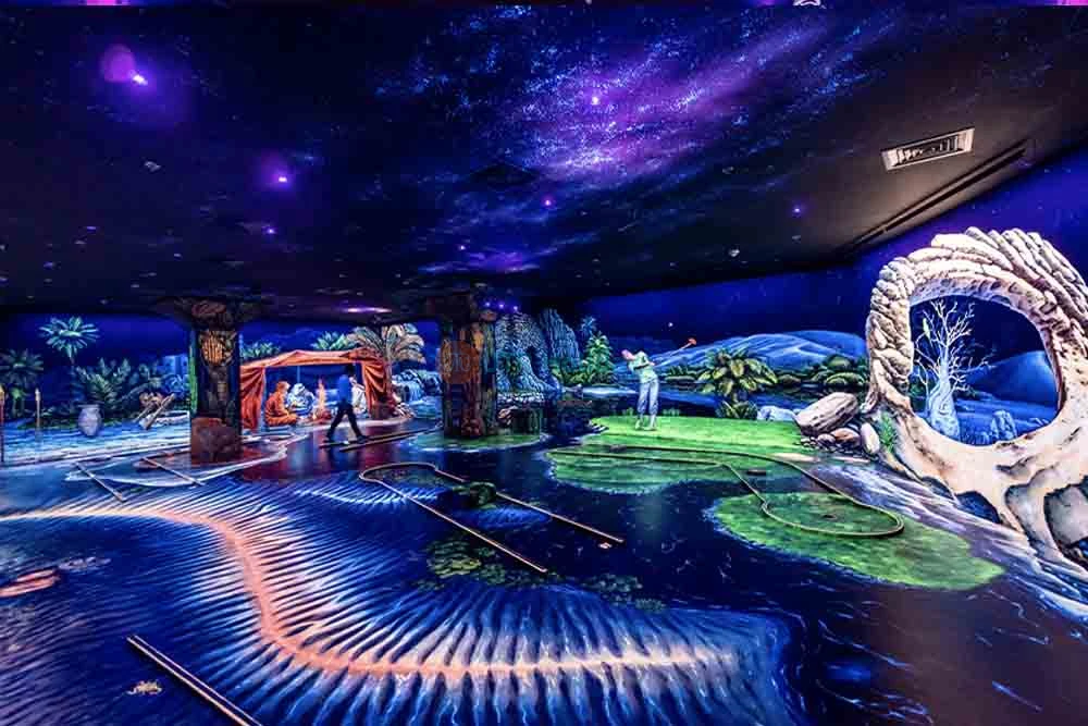3D Blacklight Minigolf Dubai Tickets - Image 8 of 9
