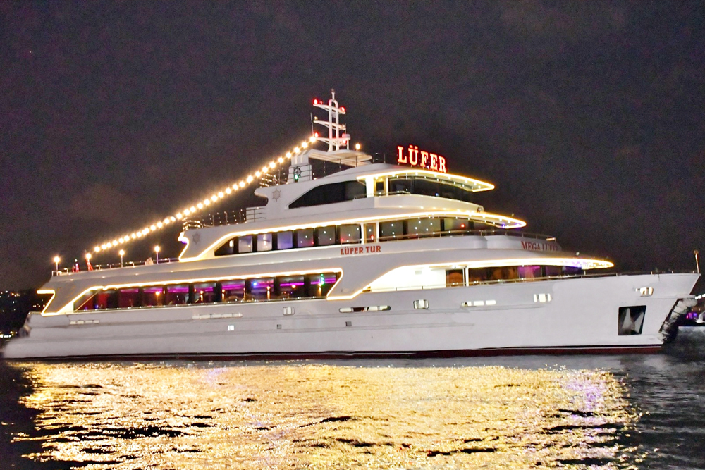 Mega Lufer 博斯普鲁斯晚宴游船及表演（含私人桌位） - Image 1 of 9