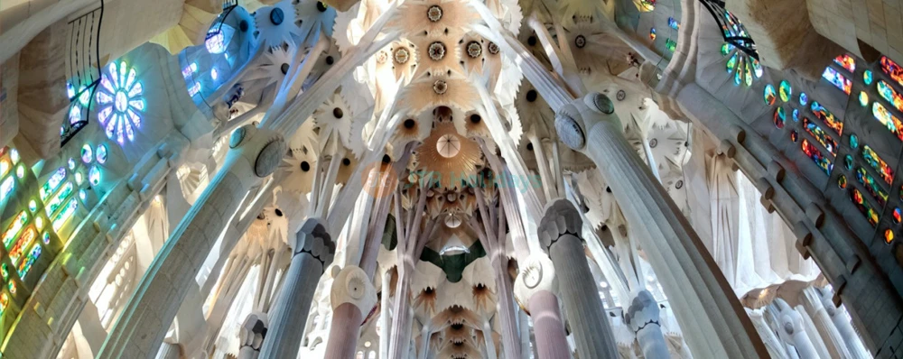 Sagrada Familia Guided Tour | Skip-the-Line Tickets to Gaudí’s Masterpiece - JTR Holidays - Image 4 of 5