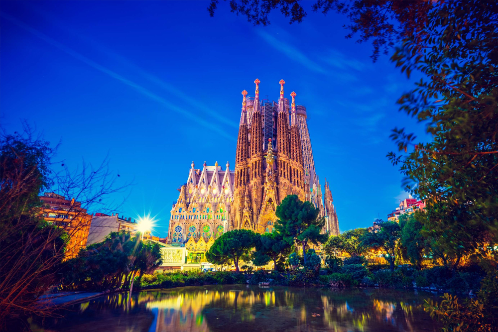 Sagrada Familia Guided Tour Skip the Line Tickets - Image 5 of 5