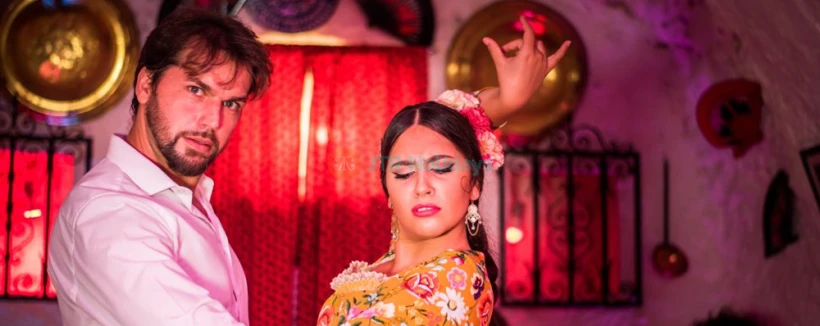 Cuevas Los Tarantos flamenco show in Sacromonte - Experience the Cuevas Los Tarantos flamenco show in Sacromonte, Granada, and enjoy an authentic Spanish performance. Witness passionate dancers, live guitar, and rhythmic clapping in a unique cave setting. Immerse yourself in the rich Andalusian culture and gypsy flamenco traditions. Book your unforgettable flamenco night in Granada today! Cuevas Los Tarantos flamenco show in Sacromonte - Image 3 of 5