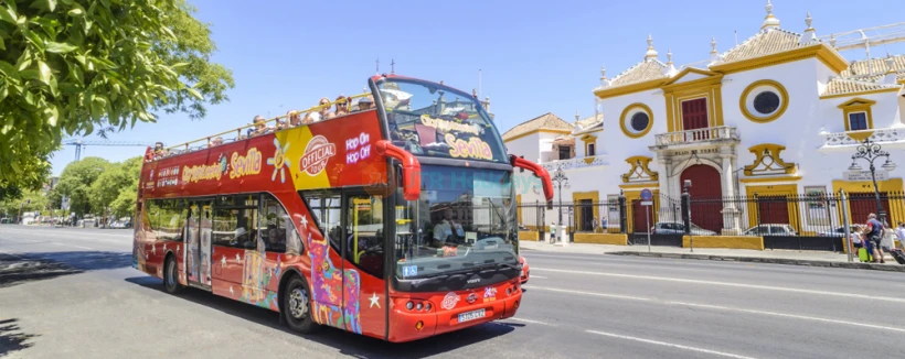 Обзорная автобусная экскурсия City Sightseeing Севилья с возможностью свободной посадки и высадки - Изображение 3 из 5