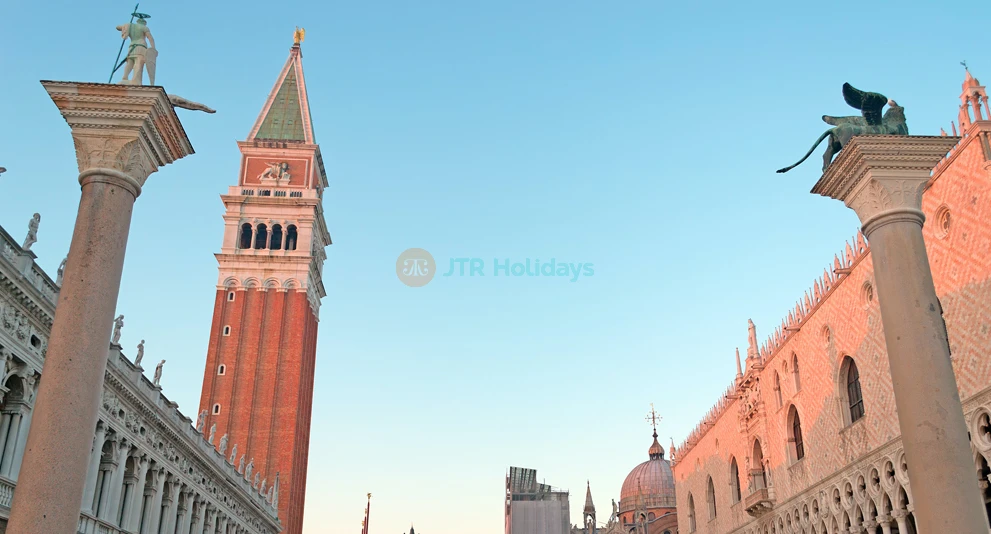 Entrada al Campanile de San Marcos en Venecia - Imagen 1 de 5