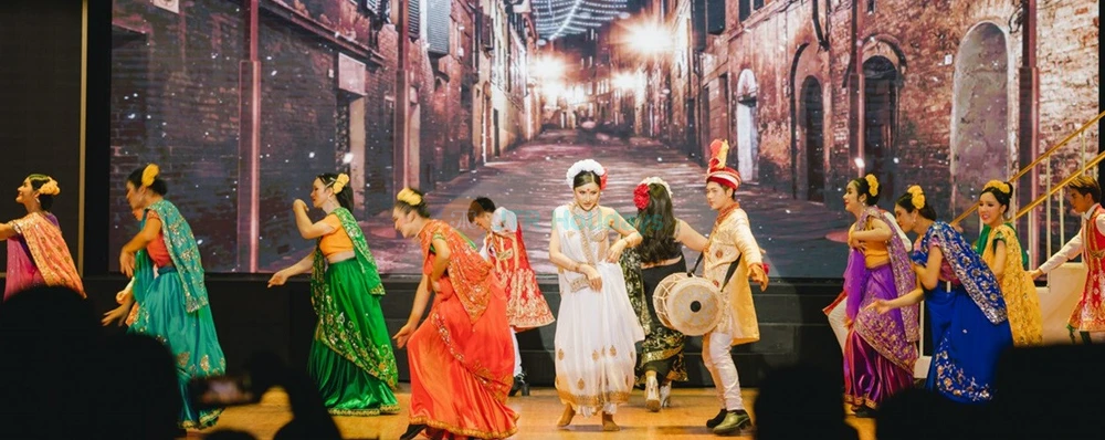 Golden Dome Cabaret Show - Image 3 of 5