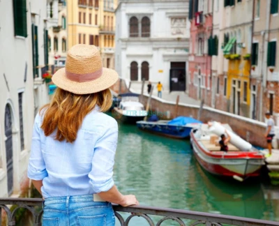 Grand Canal Romantic Gondola Ride in Venice - Image 5 of 5