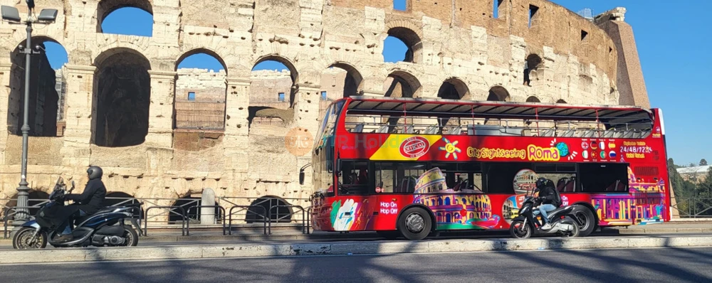 Rome Hop-On Hop-Off Bus by City Sightseeing - Image 3 of 5