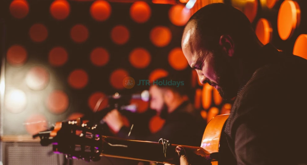 Tarantos Flamenco Show Barcelona – Authentic Live Flamenco Experience - JTR Holidays - Image 1 of 5