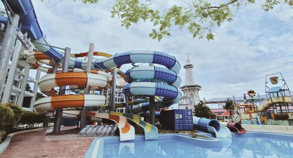 Perth Outback Splash - Water Park Fun & Family Adventure - JTR Holidays