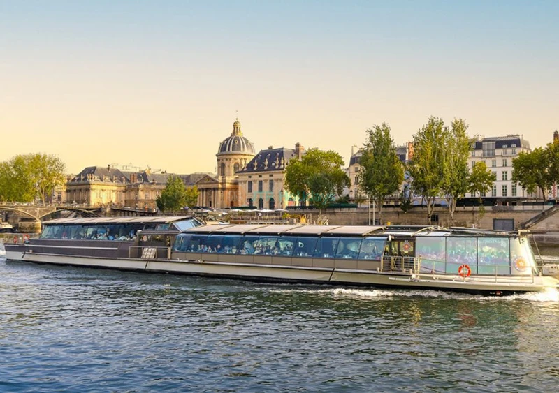 Lunch Cruise on the Seine River