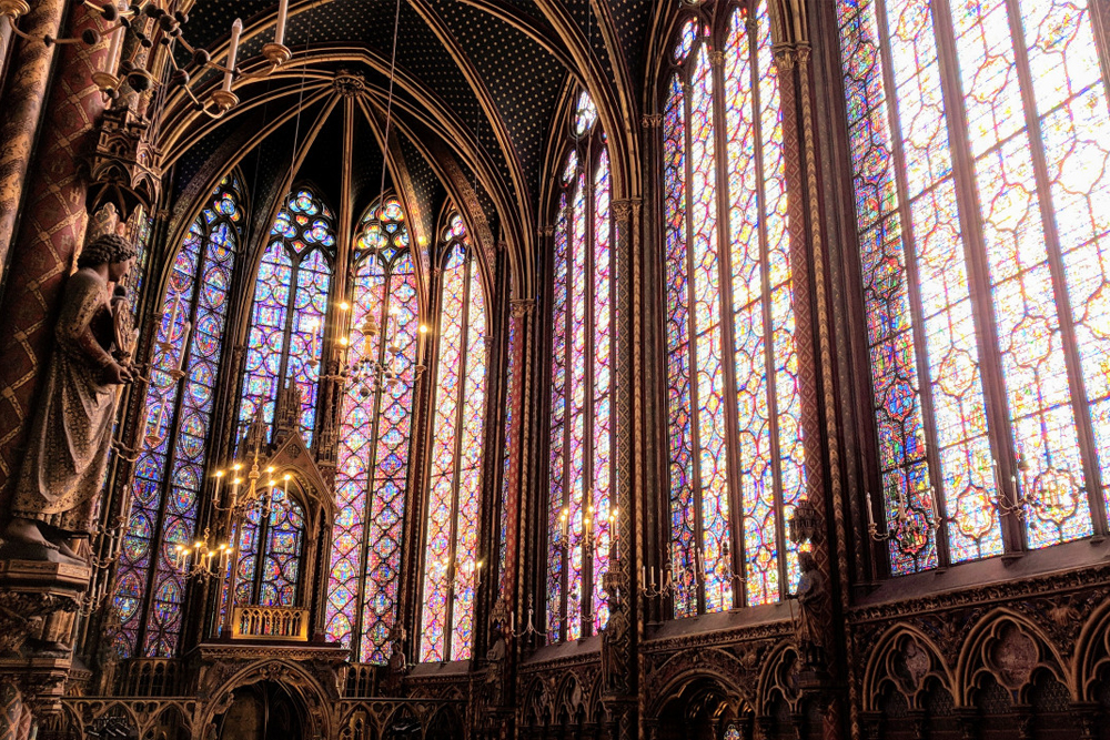 Sainte Chapelle & Conciergerie Ticket - Book your Sainte Chapelle ticket and enjoy skip-the-line access in Paris. Discover the beauty of this Gothic masterpiece with its famous stained-glass windows. Explore the historic chapel that once held Christ’s Crown of Thorns. The Sainte Chapelle ticket offers a unique cultural experience in the heart of Paris. Sainte Chapelle & Conciergerie Ticket - Image 1 of 5