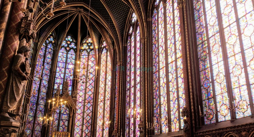 Sainte Chapelle Ticket – Skip-the-Line Entry to Paris’ Stunning Gothic Chapel - JTR Holidays