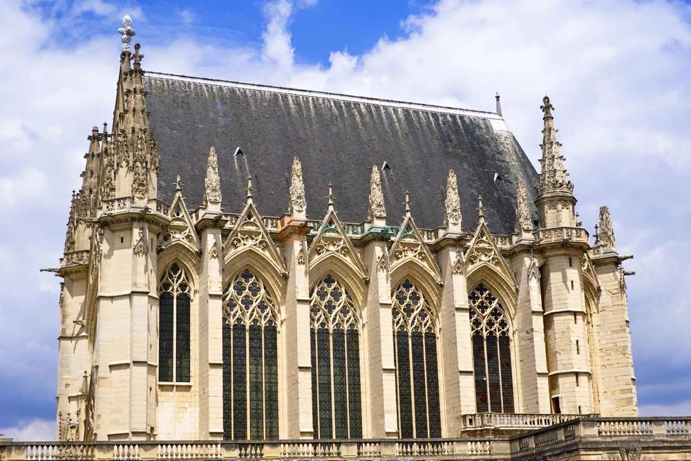 Sainte Chapelle Ticket – Skip-the-Line Entry to Paris’ Stunning Gothic Chapel - JTR Holidays