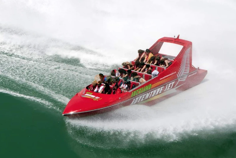 Auckland Adventure Jet Boat Ride - Thrills on the Hauraki Gulf - JTR Holidays - Image 6 of 6