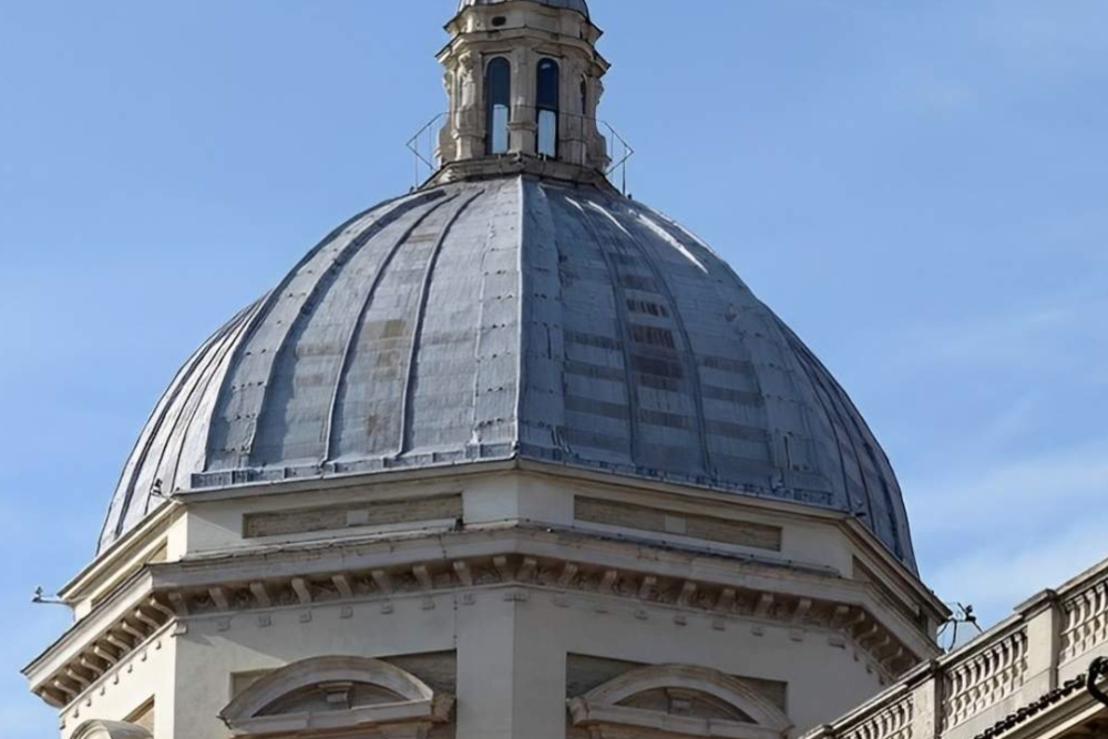 Papal Basilica of Saint Mary Major dome Ticket Rome - Get your Papal Basilica of Saint Mary Major dome ticket and enjoy breathtaking views of Rome. Explore stunning mosaics, frescoes, and religious artwork inside this historic basilica. Discover its rich history and spiritual significance as you climb to the dome. Visit the Crypt of the Nativity and see the Holy Crib relic for a truly unique experience. Papal Basilica of Saint Mary Major dome Ticket Rome - Image 1 of 5