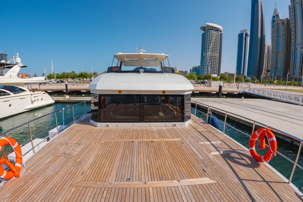 Premium Explora Yacht - 60 FT - Image 4 of 5