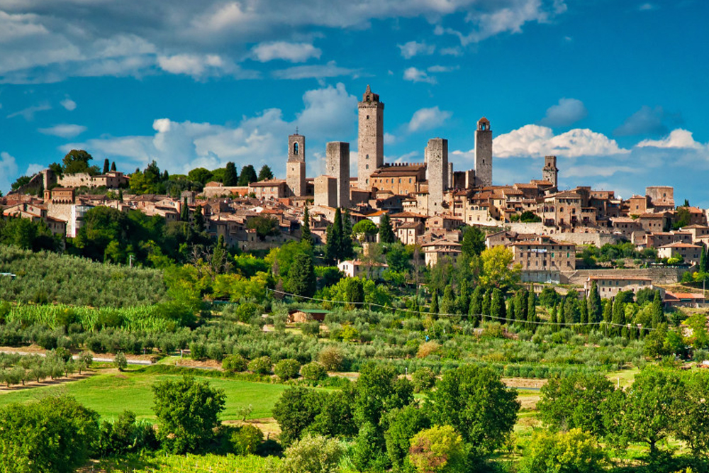 جولة يومية إلى بيزا وسيينا وسان جيميجنانو من فلورنسا - Image 1 of 10