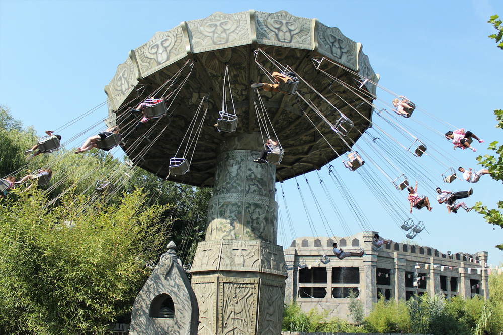 Chessington World of Adventures Ticket - Book your Chessington World of Adventures ticket for a full day of fun, excitement, and discovery. Enjoy thrilling rides, explore themed lands, and get close to amazing animals at the zoo and SEA LIFE Centre. Perfect for families, this ticket offers access to one of the UK's top adventure parks just outside London. Experience unforgettable moments with your Chessington World of Adventures ticket. Chessington World of Adventures Ticket - Image 1 of 5